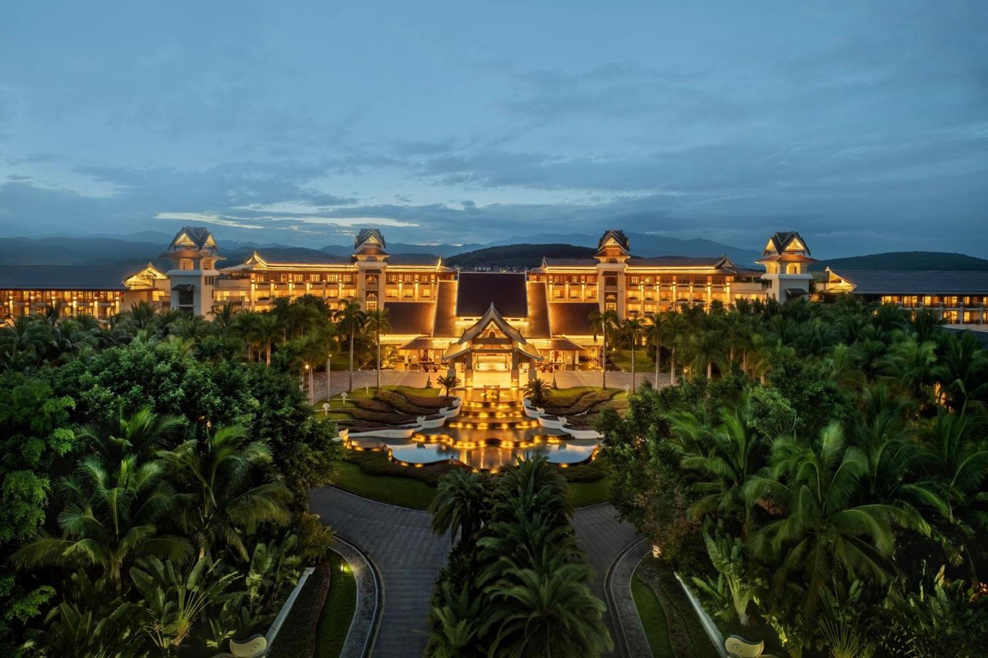 Sheraton Grand Xishuangbanna Hotel Jinghong Exterior foto