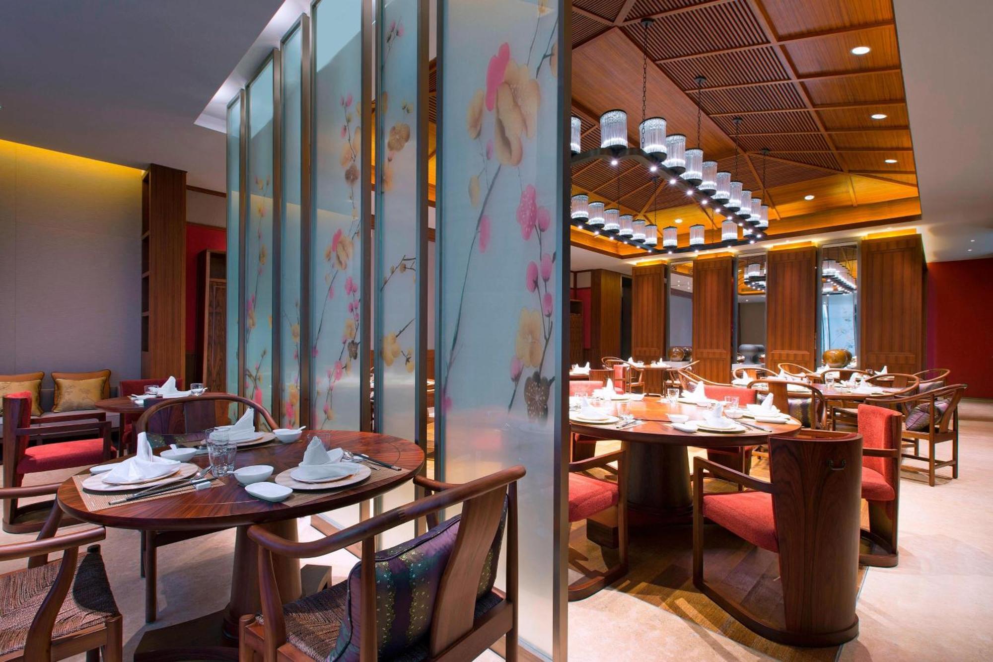 Sheraton Grand Xishuangbanna Hotel Jinghong Exterior foto