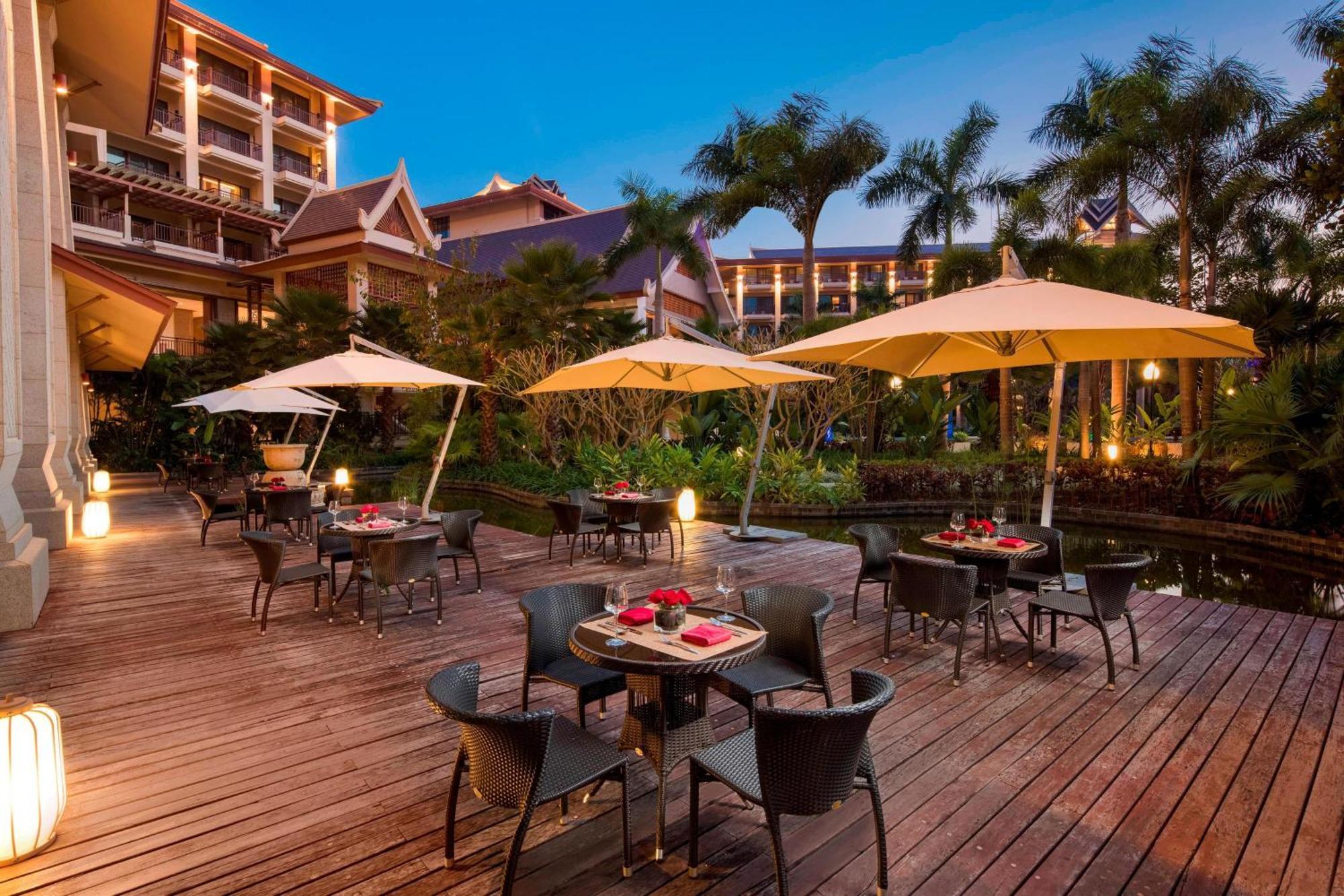 Sheraton Grand Xishuangbanna Hotel Jinghong Exterior foto